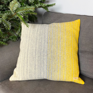 Coussin en laine dégradé gris et jaune 50x50 cm